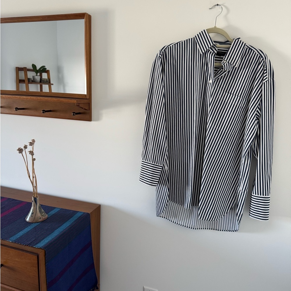 Banana Republic Oversized Navy & White Button Down Shirt